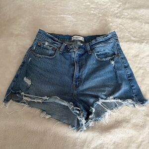 Abercrombie & Fitch The Cutoff Short High Rise Curve Love Shorts 8/29
